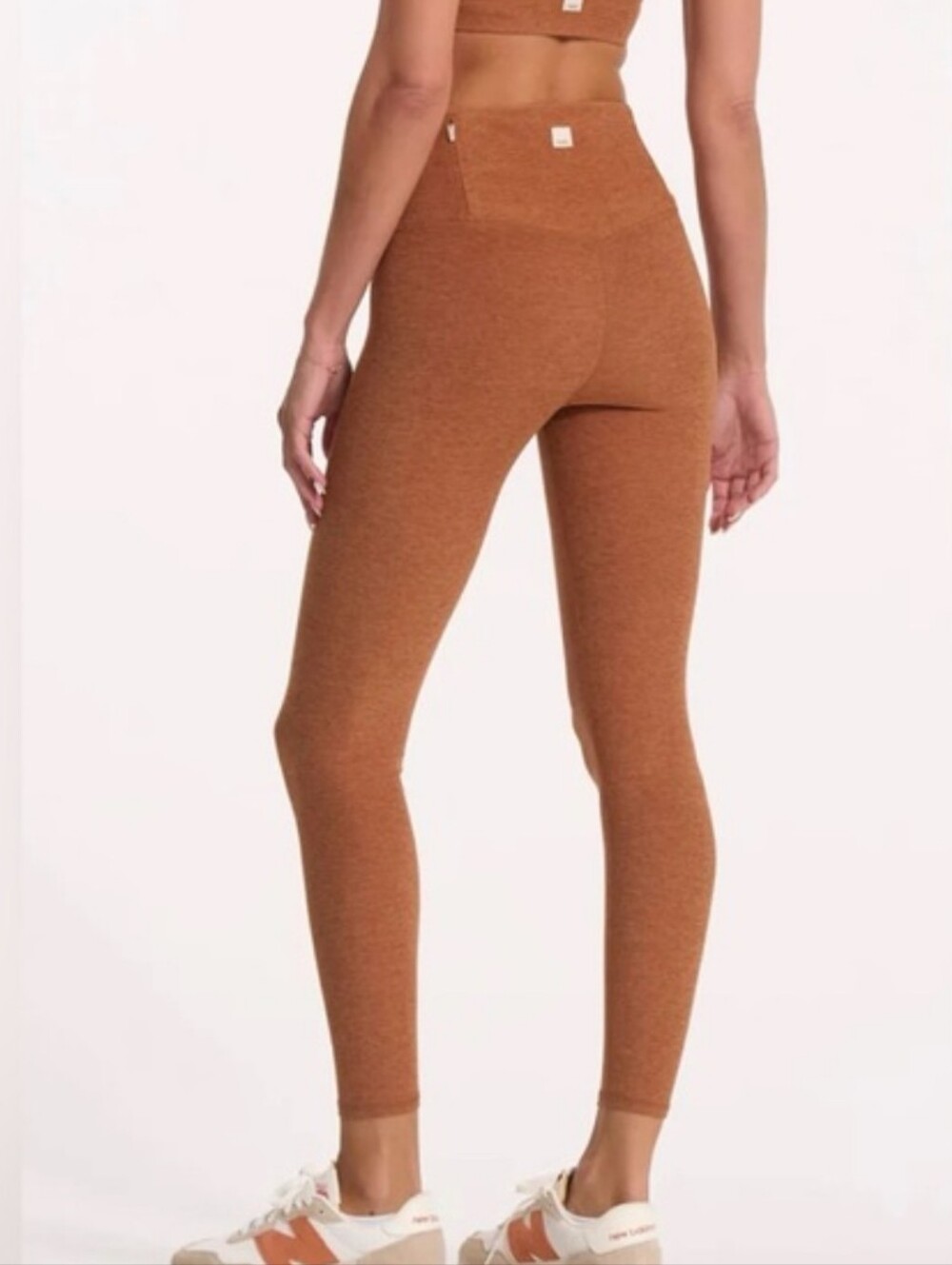 Vuori High-Waist Leggings in Rust
